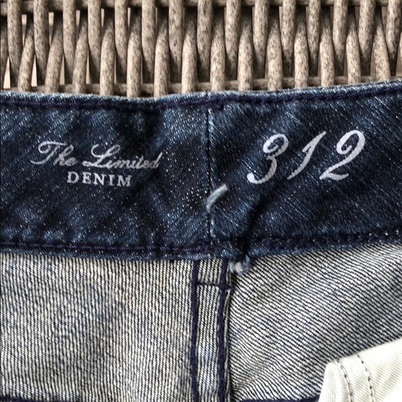 The Limited 312 - Picture 3 of 5